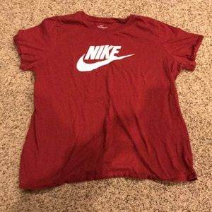 Women’s Nike Tee XL (48)